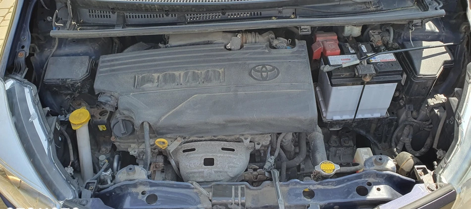 Toyota Yaris cena 32900 przebieg: 173000, rok produkcji 2014 z Tuszyn małe 379